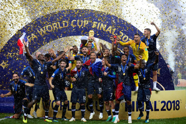 三后卫体系 三后卫体系