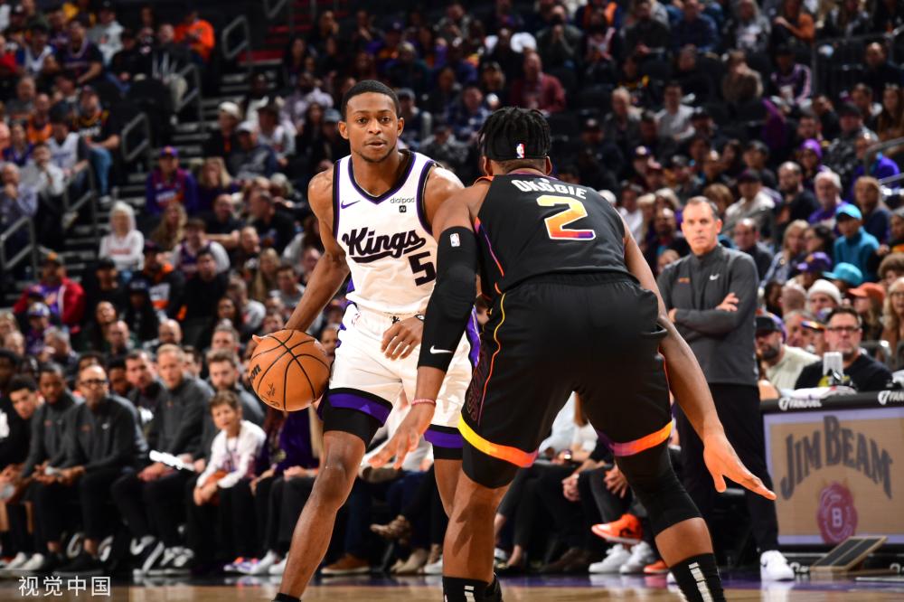 质和詹姆斯 质和詹姆斯