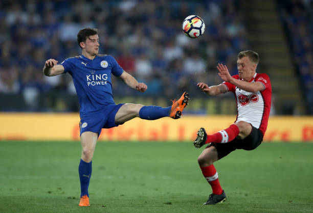 中扮演着越 中扮演着越